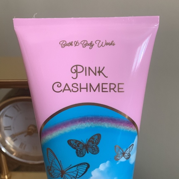 Bath & Body Works Pink Cashmere Body Cream - Pink and Blue 1025 - Picture 2 of 3